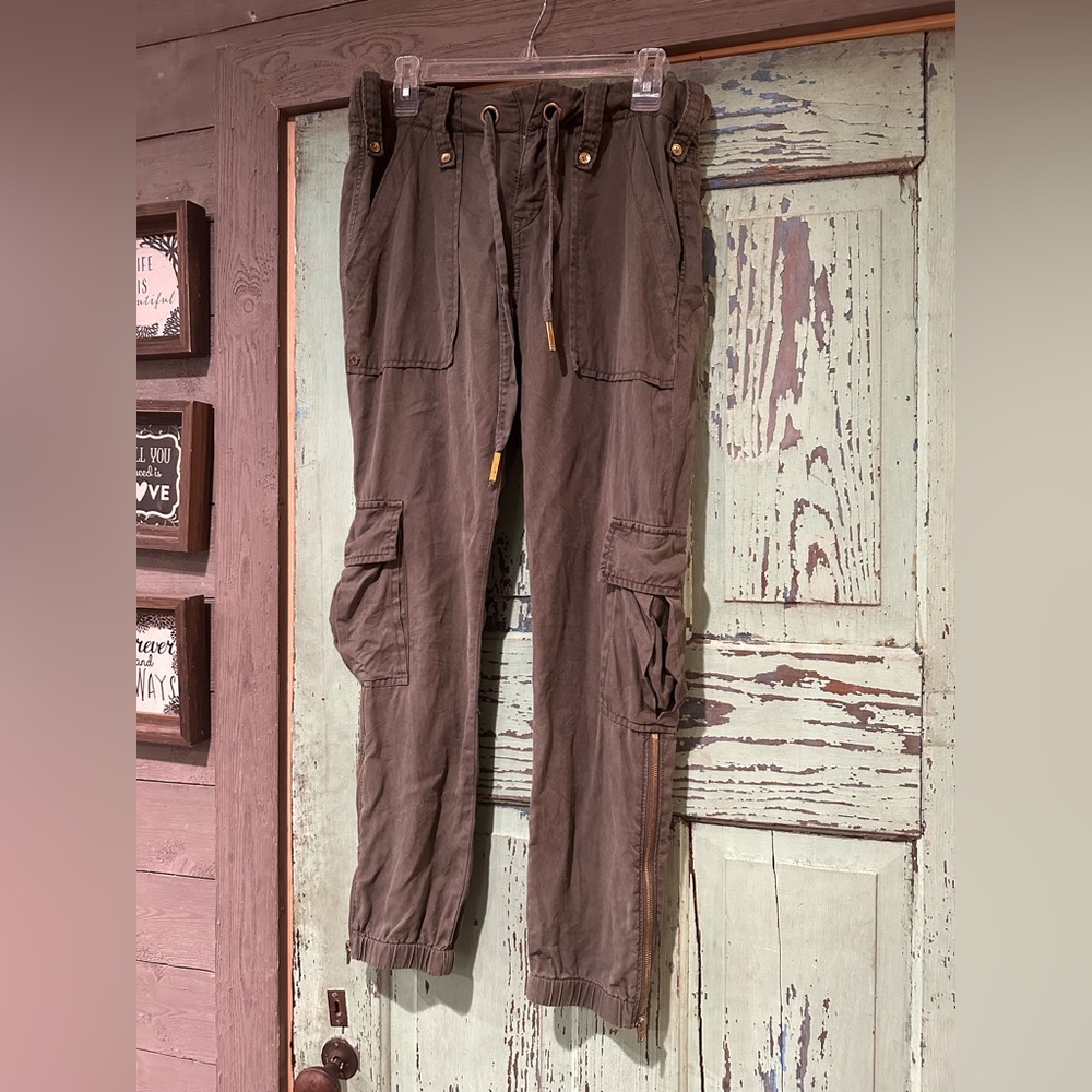 True religion drapey cargo pants Olive size 27 GUC Vintage
